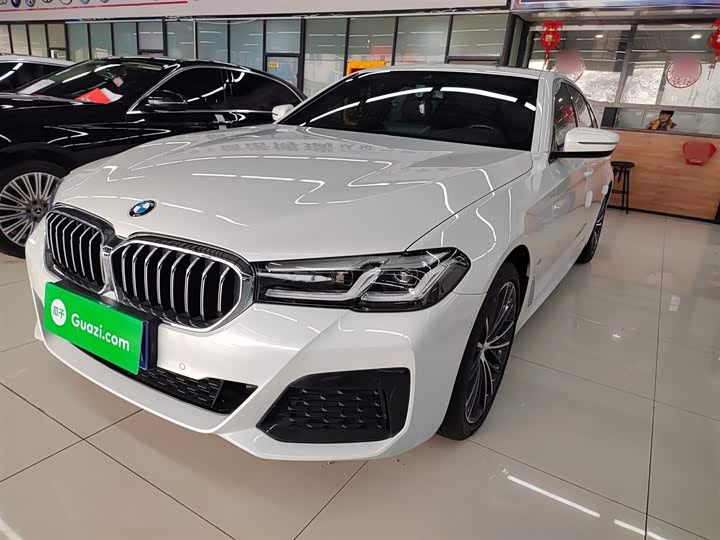 Фото 1 - BMW 5 Series