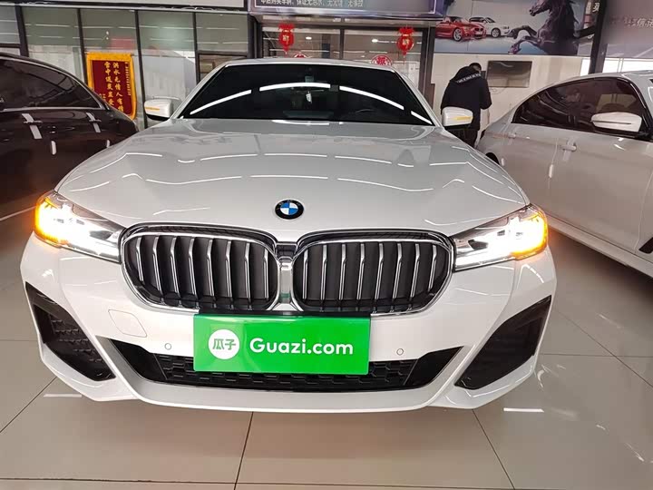 Фото 3 - BMW 5 Series