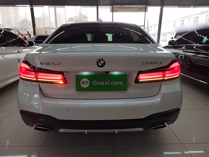 Фото 6 - BMW 5 Series