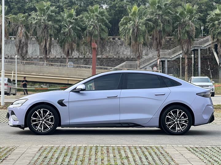 Фото 2 - BYD Seal