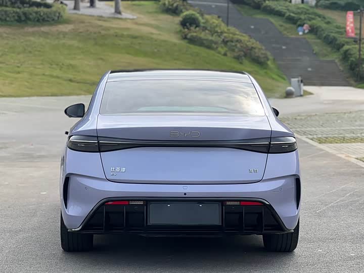 Фото 3 - BYD Seal