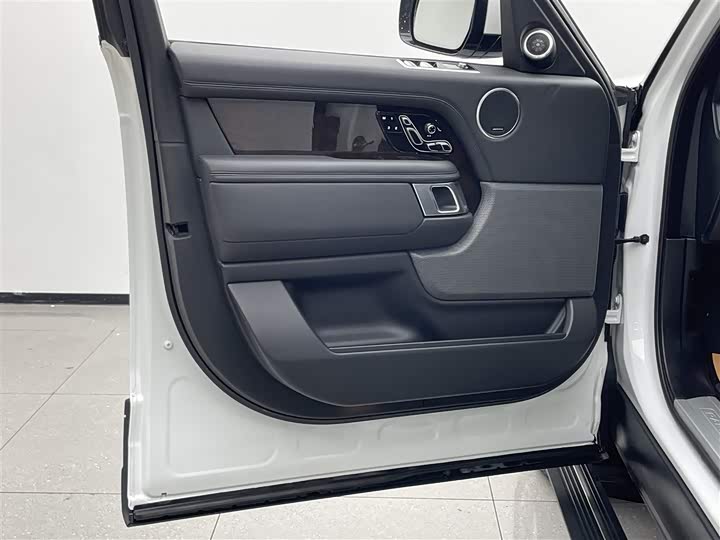 Фото 9 - Land Rover Range Rover