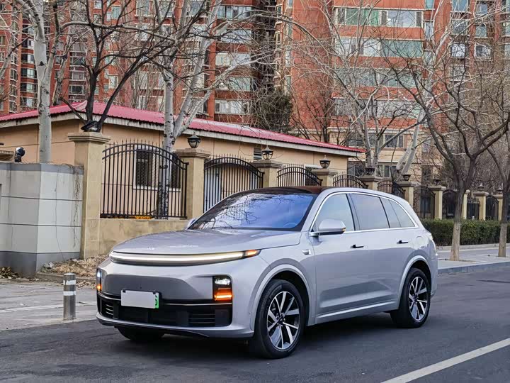 Фото 1 - LiXiang L7