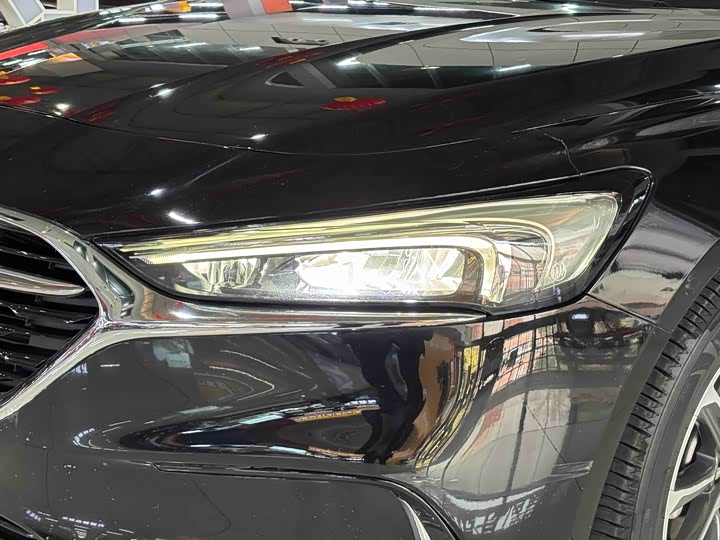 Фото 3 - Buick LaCrosse