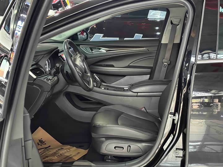 Фото 5 - Buick LaCrosse