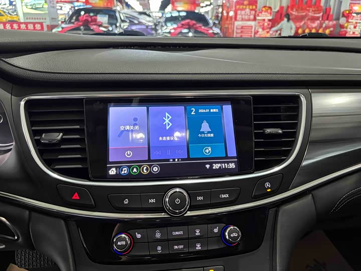 Фото 8 - Buick LaCrosse