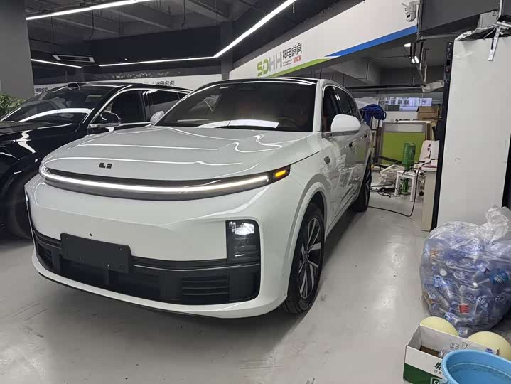 Фото 1 - LiXiang L7