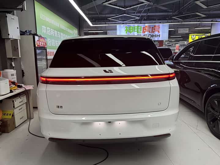 Фото 7 - LiXiang L7