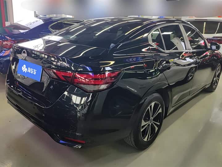 Фото 3 - Nissan Sylphy