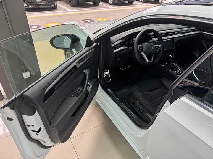 Фото 8 - Volkswagen CC