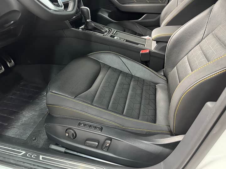 Фото 9 - Volkswagen CC