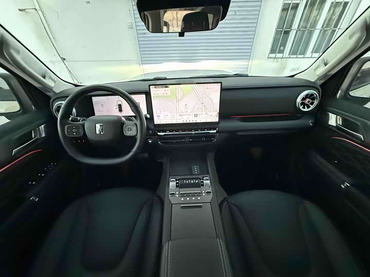 Фото 8 - Tank 300 Hybrid