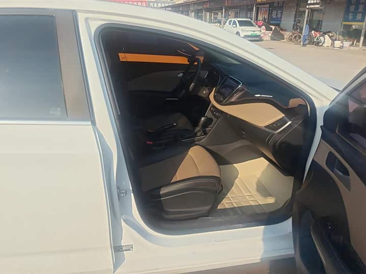 Фото 8 - Chevrolet Monza