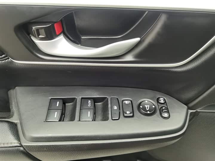 Фото 9 - Honda CR-V Hybrid