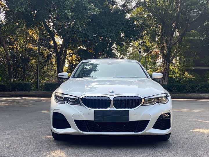 Фото 2 - BMW 3 Series