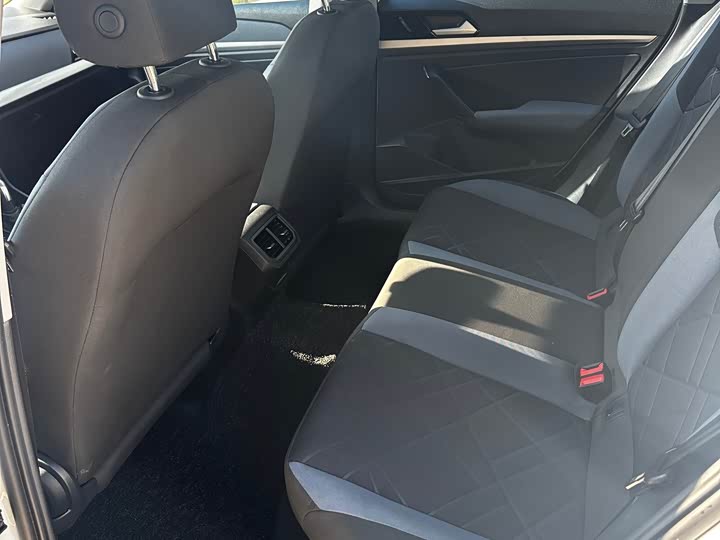 Фото 5 - Volkswagen Lavida