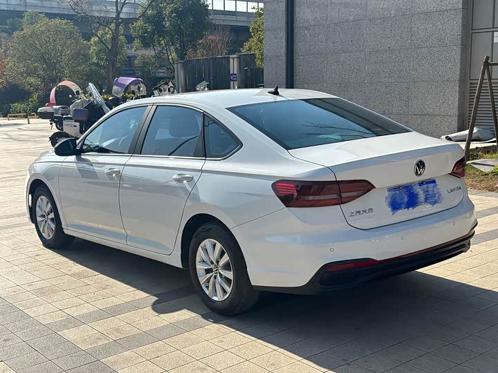 Фото 7 - Volkswagen Lavida