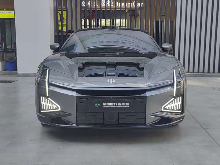 Фото 2 - HiPhi Z