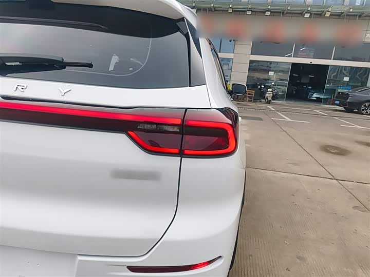 Фото 8 - Chery Tiggo 8