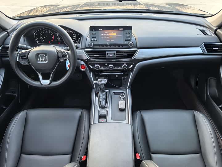 Фото 8 - Honda Inspire