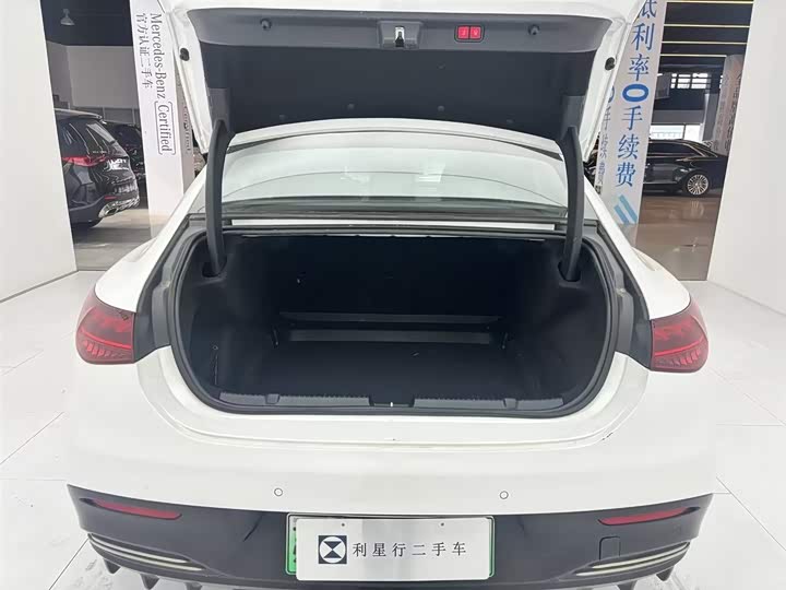 Фото 7 - Mercedes-Benz EQE