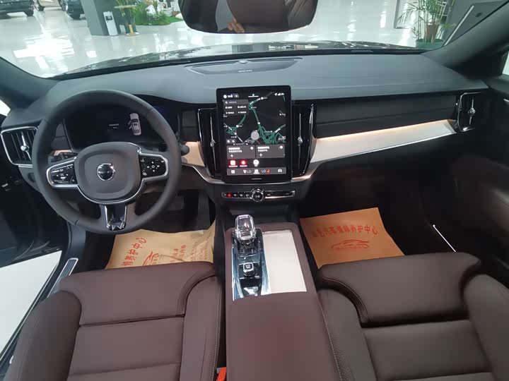 Фото 5 - Volvo S90