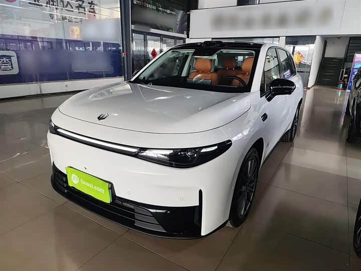 Фото 1 - Leapmotor C10