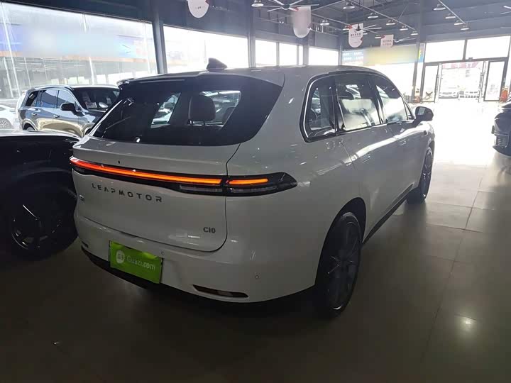 Фото 9 - Leapmotor C10