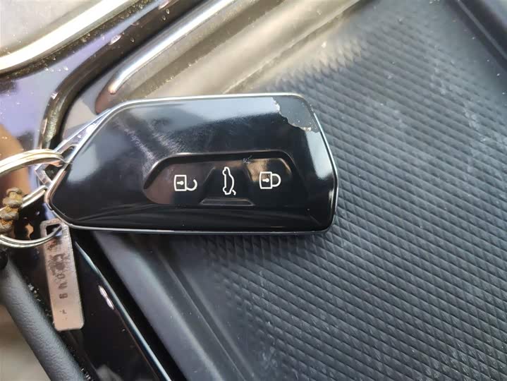 Фото 9 - Volkswagen ID.4 Crozz