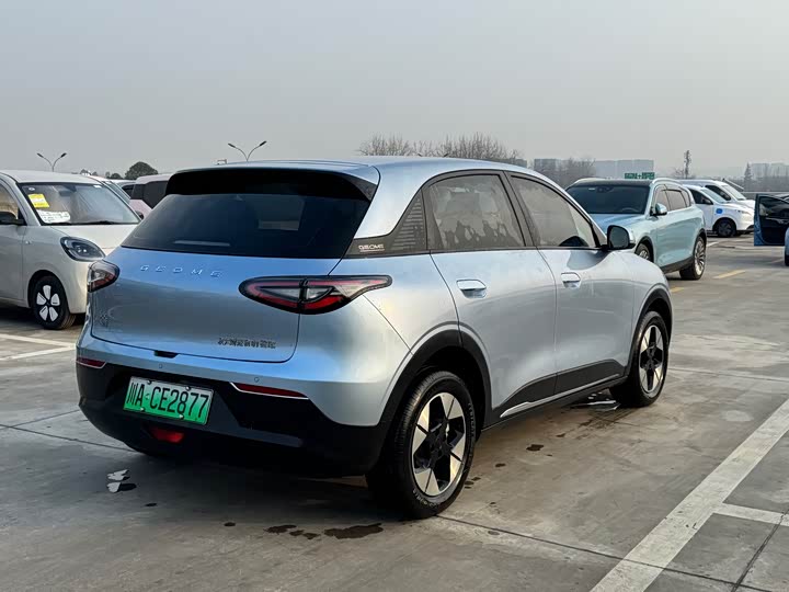 Фото 4 - Geely Galaxy Geome