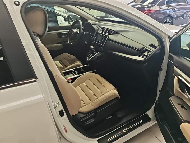 Фото 8 - Honda CR-V
