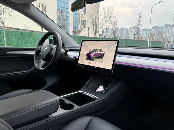 Фото 8 - Tesla Model Y