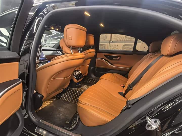 Фото 7 - Mercedes-Benz S-Class