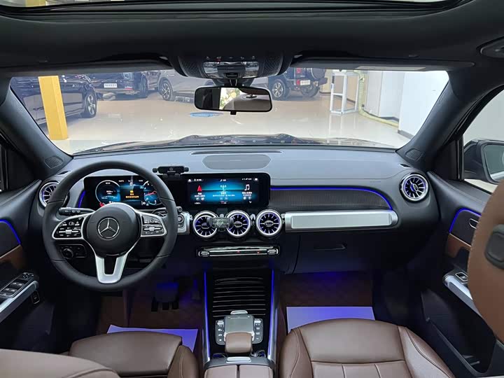 Фото 4 - Mercedes-Benz GLB-Class