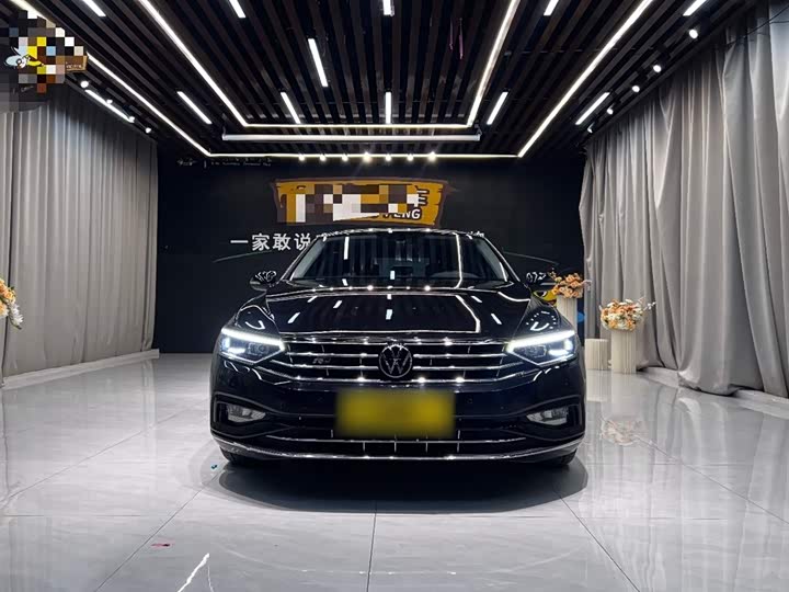 Фото 3 - Volkswagen Magotan