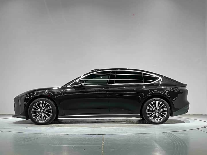 Фото 4 - Nio ET5