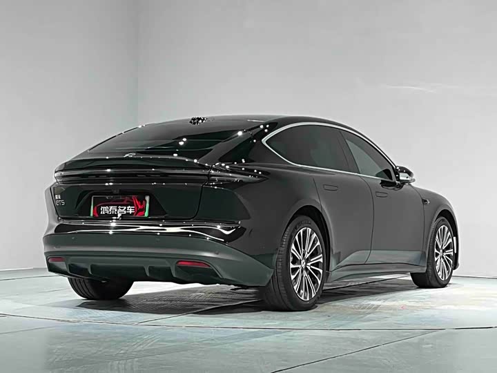 Фото 7 - Nio ET5