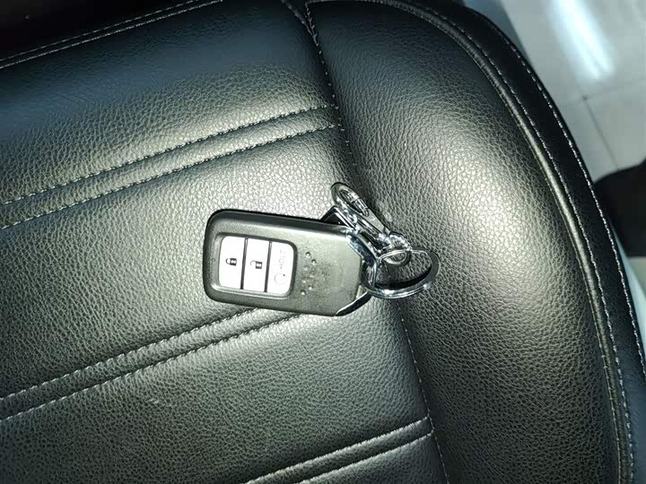 Фото 9 - Honda CR-V