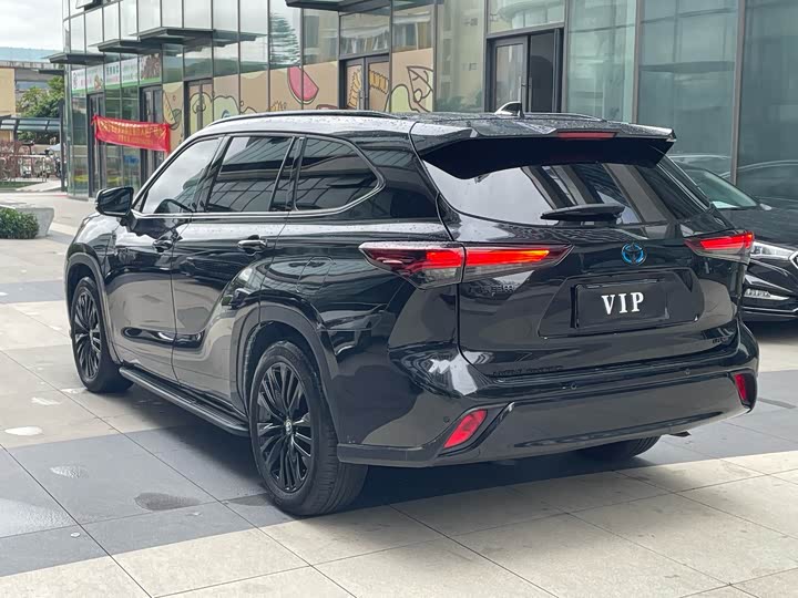 Фото 2 - Toyota Highlander