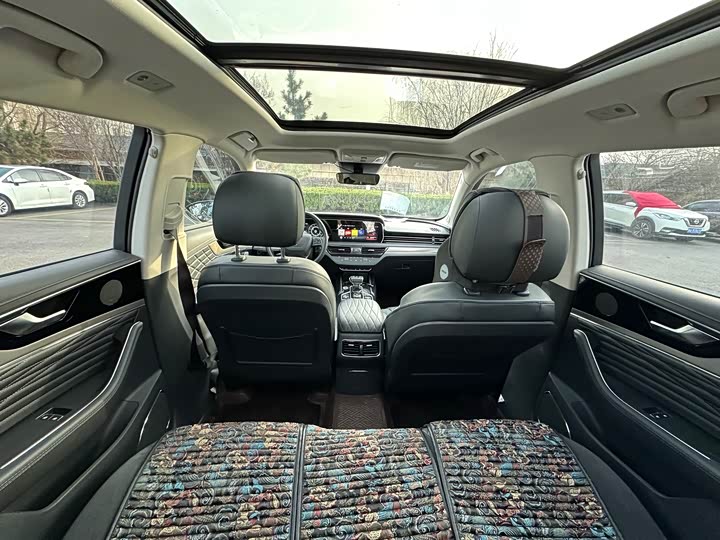 Фото 9 - Hongqi HS5