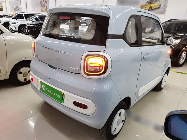 Фото 7 - Bestune Pony