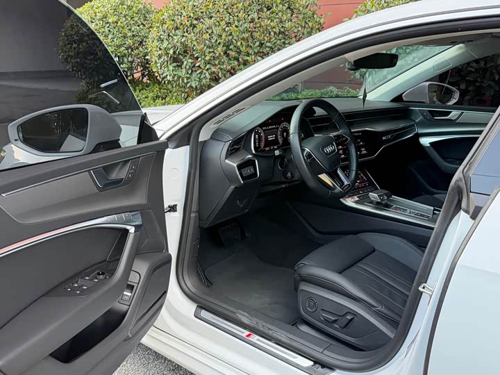 Фото 4 - Audi A7