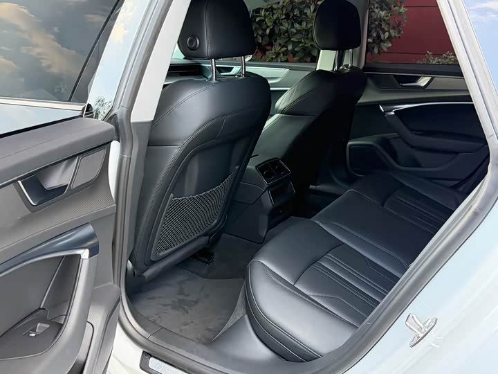 Фото 9 - Audi A7