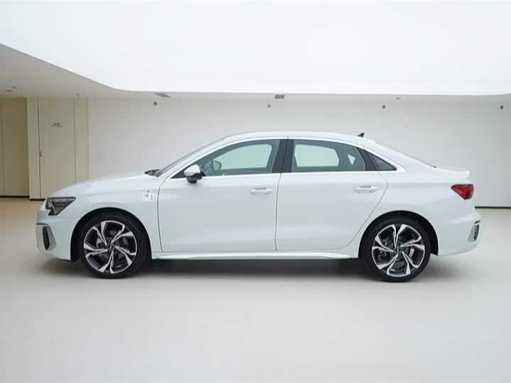 Фото 3 - Audi A3