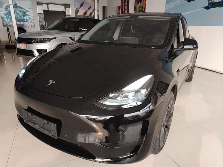 Фото 1 - Tesla Model Y