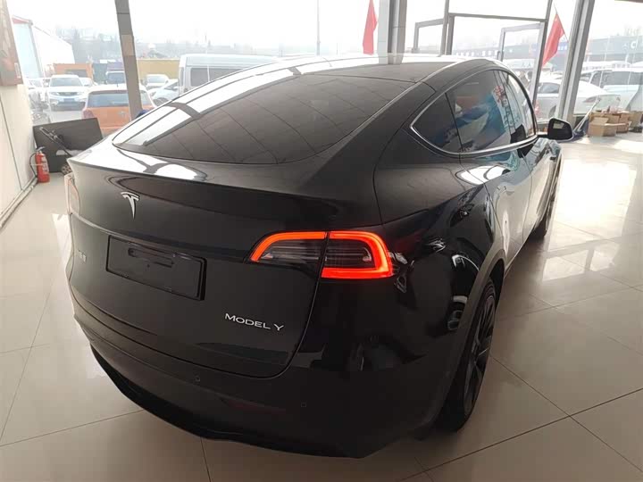 Фото 7 - Tesla Model Y