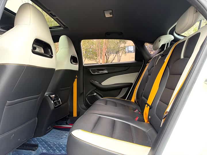 Фото 7 - MG Motor 6