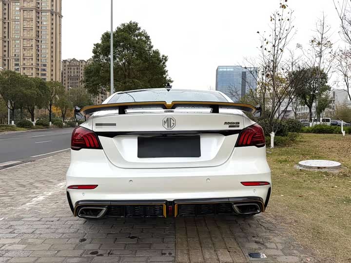 Фото 8 - MG Motor 6