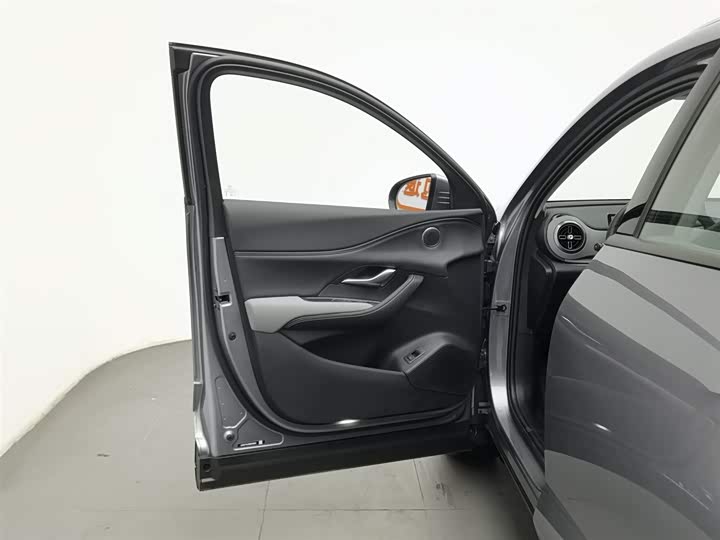 Фото 8 - BYD Sea Lion 05 DM-i Hybrid