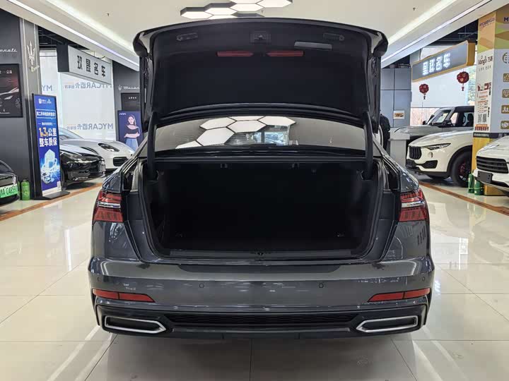 Фото 7 - Audi A6L